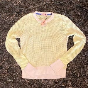 *SOLD* NWT Victoria’s Secret light long sleeve shirt